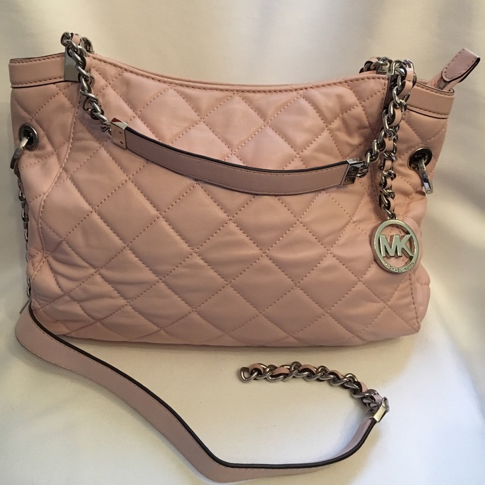 EUC Michael Kors Quilted Leather Bag - Blush Pink